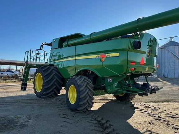 Image of John Deere S790 equipment image 3