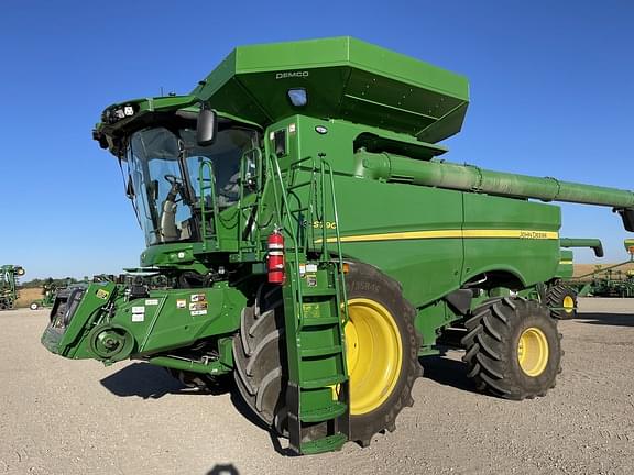 Image of John Deere S790 equipment image 1