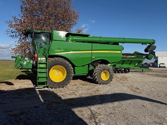 Image of John Deere S790 equipment image 1