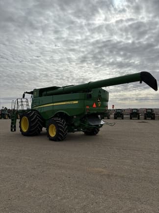 Image of John Deere S790 equipment image 3