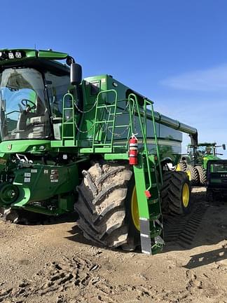 Image of John Deere S790 equipment image 3