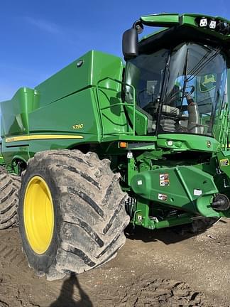 Image of John Deere S790 Primary image