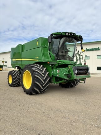 2023 John Deere S790 Equipment Image0