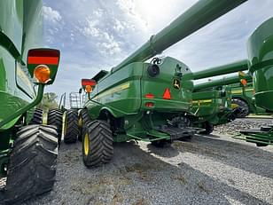 Main image John Deere S790 5