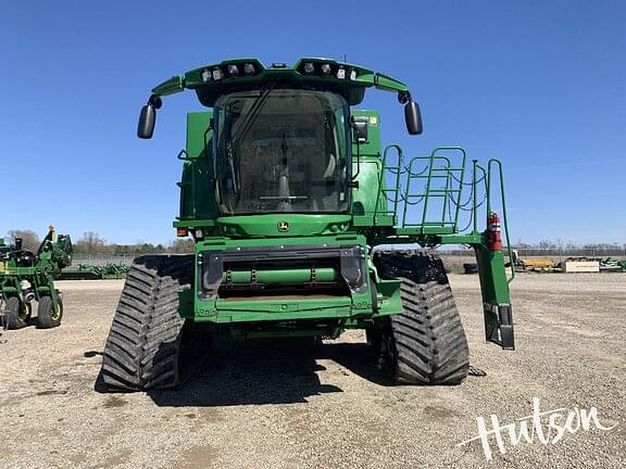 Image of John Deere S790 equipment image 2