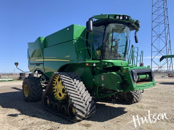 2023 John Deere S790 Equipment Image0