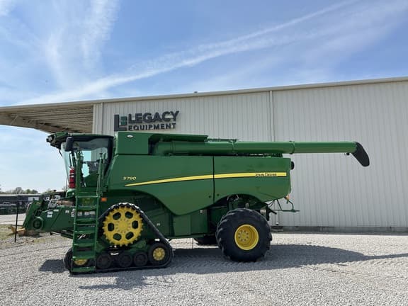Image of John Deere S790 equipment image 1