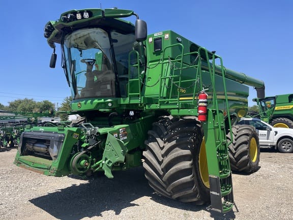 2023 John Deere S790 Equipment Image0