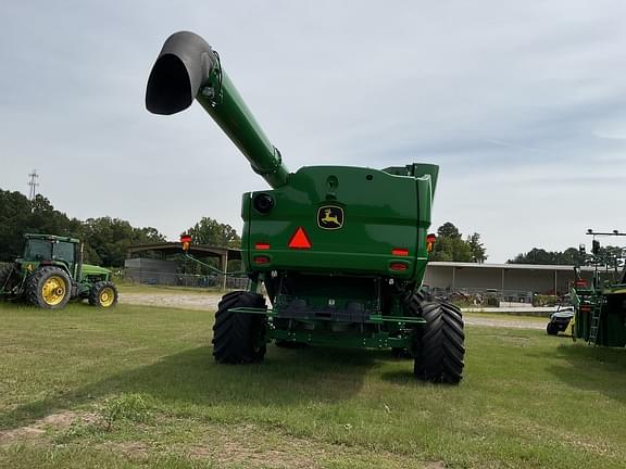 Image of John Deere S790 equipment image 4