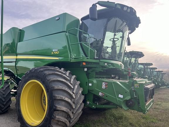 Image of John Deere S790 equipment image 1