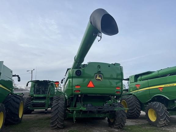 Image of John Deere S790 equipment image 3