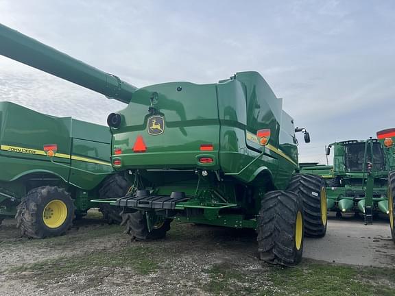 Image of John Deere S790 equipment image 4