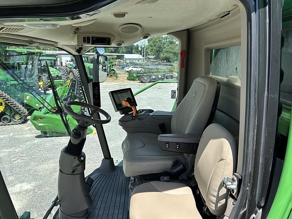 Image of John Deere S790 equipment image 4