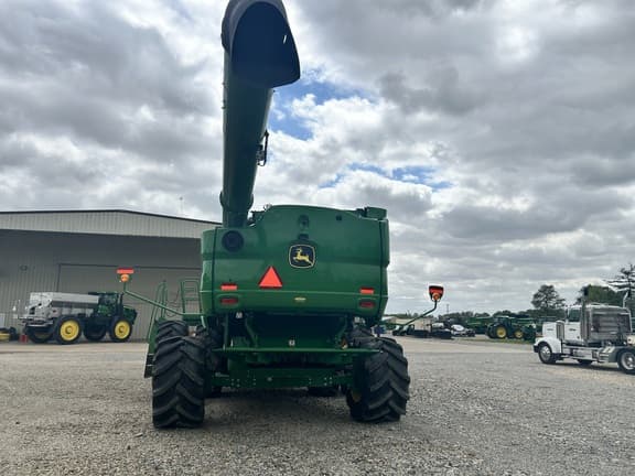 Image of John Deere S790 equipment image 1