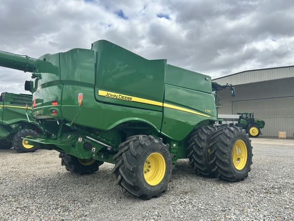 Image of John Deere S790 equipment image 2