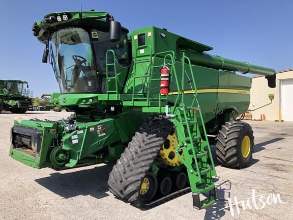 Image of John Deere S790 equipment image 2