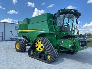 Main image John Deere S790