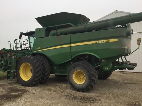 Image of John Deere S790 equipment image 1