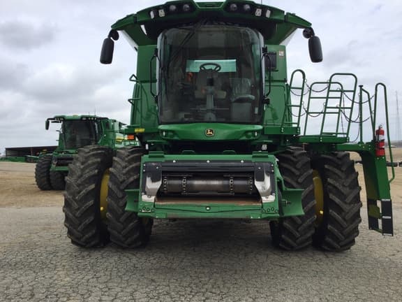 Image of John Deere S790 equipment image 2