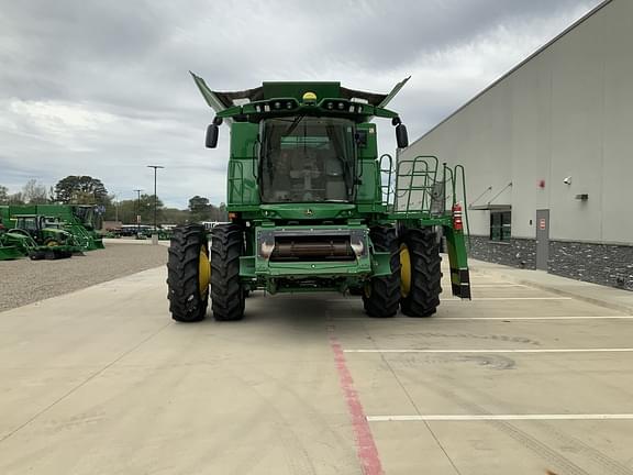 Image of John Deere S790 equipment image 3