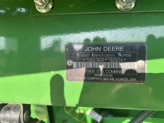 Image of John Deere S790 Primary image