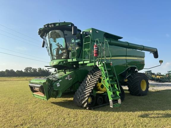Image of John Deere S790 equipment image 4
