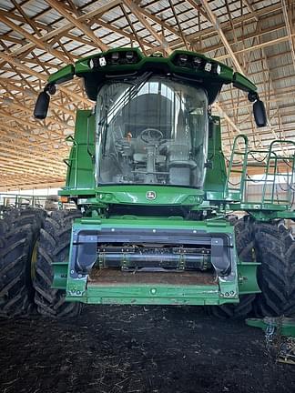 Image of John Deere S790 equipment image 4