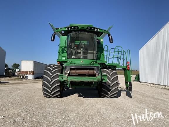 Image of John Deere S790 equipment image 2