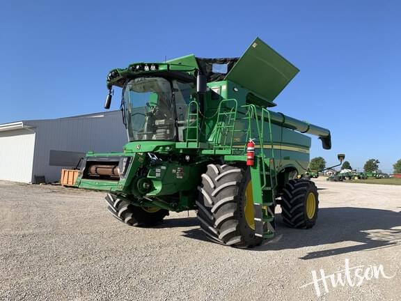 Image of John Deere S790 equipment image 1