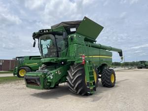 2023 John Deere S790 Image