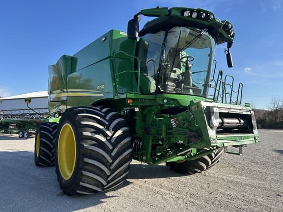 Image of John Deere S790 equipment image 3
