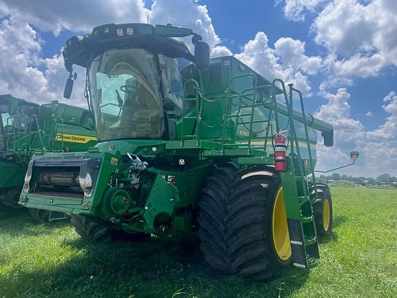 Image of John Deere S790 Primary image