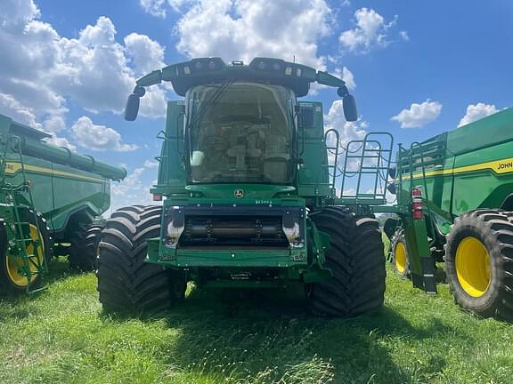 Image of John Deere S790 equipment image 1