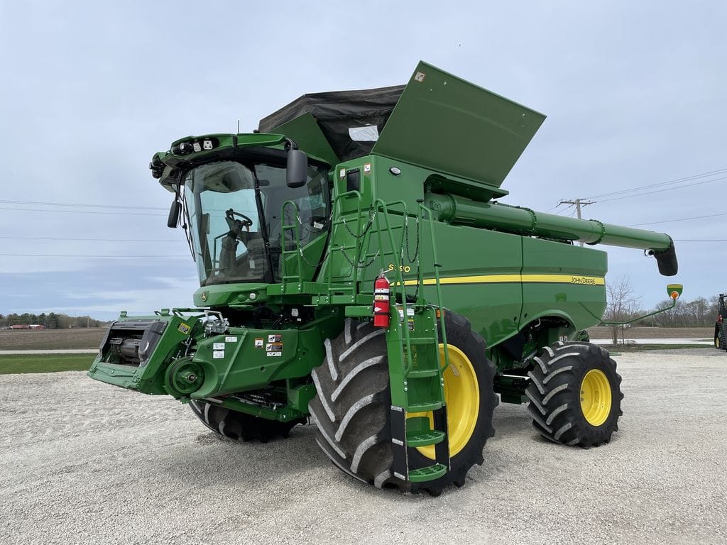 Main image John Deere S790