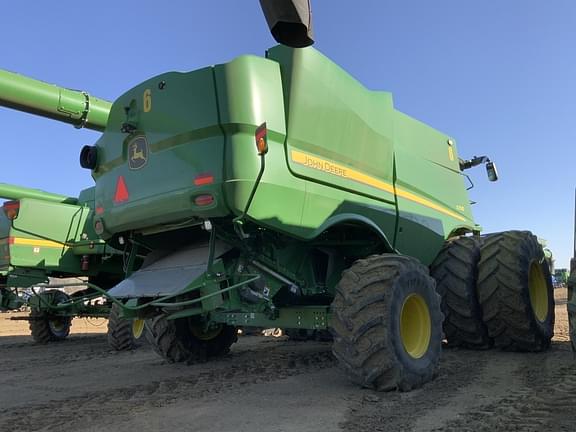 Image of John Deere S790 equipment image 1