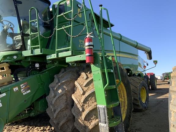 Image of John Deere S790 equipment image 2