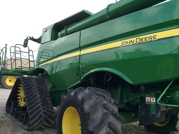 Image of John Deere S790 equipment image 4