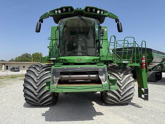 Image of John Deere S790 equipment image 2