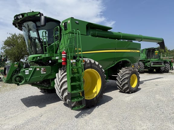 2023 John Deere S790 Equipment Image0