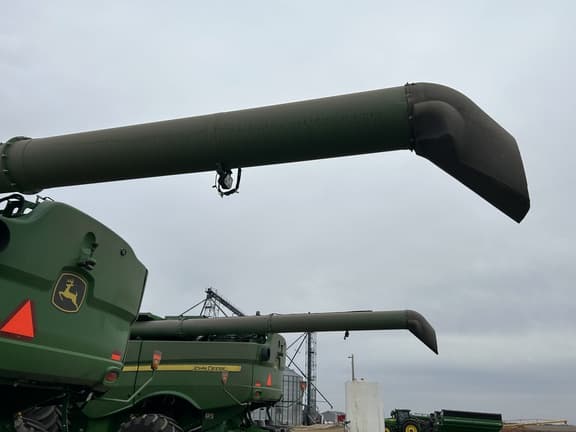 Image of John Deere S790 equipment image 4