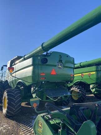 Image of John Deere S790 equipment image 4