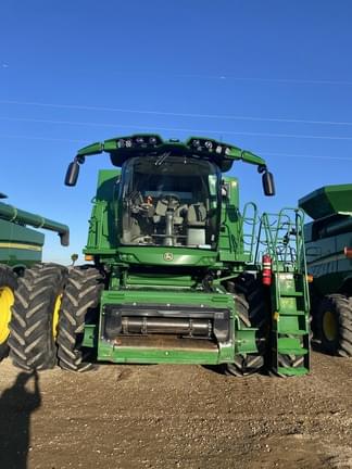 Image of John Deere S790 equipment image 2