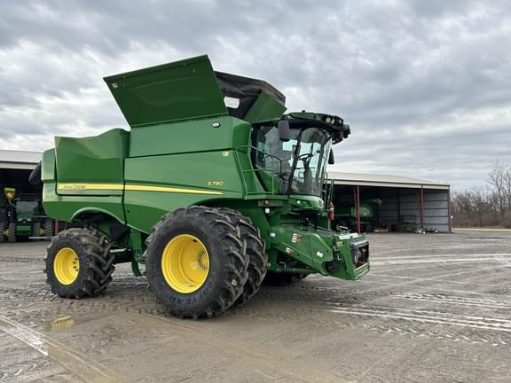 Image of John Deere S790 Primary image