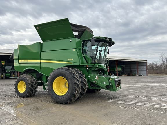 Image of John Deere S790 equipment image 1