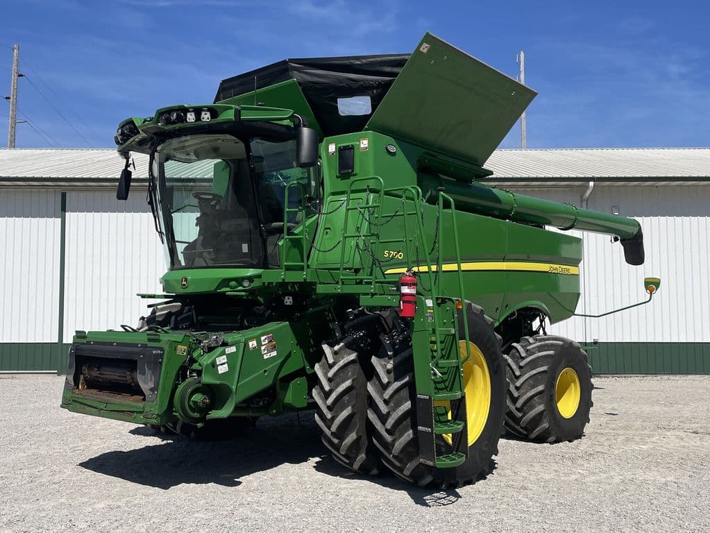 Image of John Deere S790 Primary image