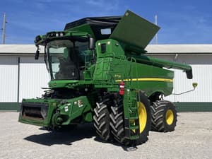 2023 John Deere S790 Image