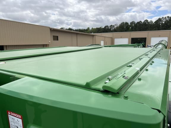 Image of John Deere S790 equipment image 4