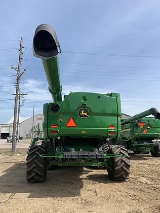 Image of John Deere S790 equipment image 4