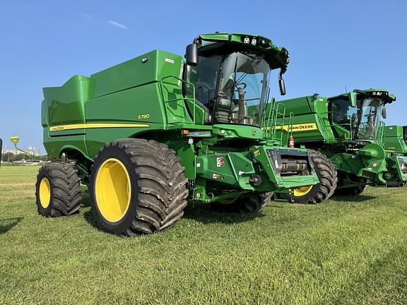 Image of John Deere S790 equipment image 3