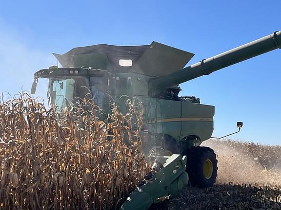 Image of John Deere S790 Primary image